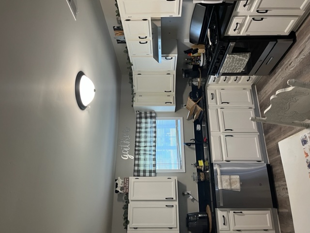 3555 Ash Street - 7