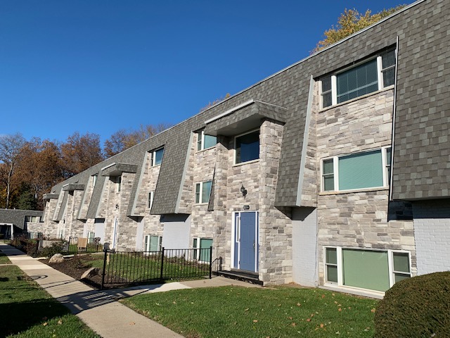 1103 Evans Avenue - 4C